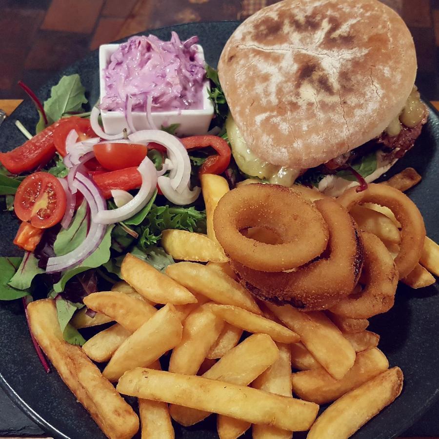The Devon And Cornwall Inn Millbrook Bagian luar foto